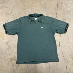 Nike Men's Green Golf Polo Shirt with Black Accents 90s vintage